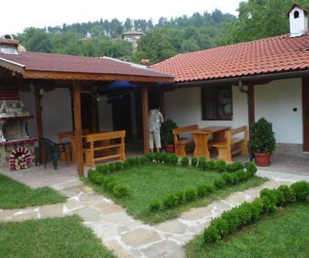 Къща За Гости Боляри Tryavna Extérieur photo